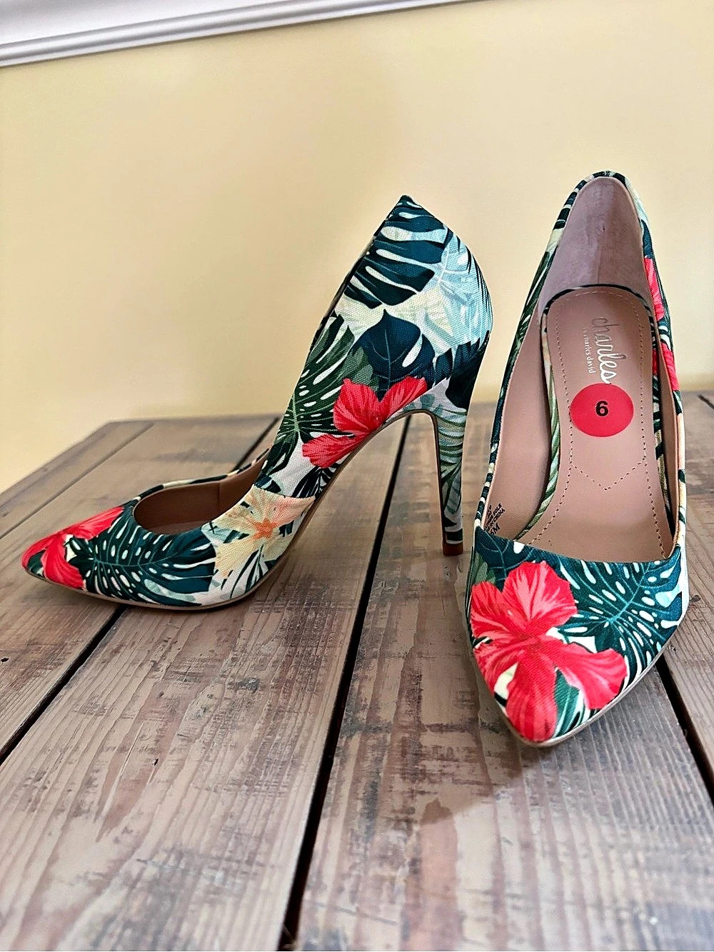 Charles by Charles David Floral Heels in Green & Pink US 6